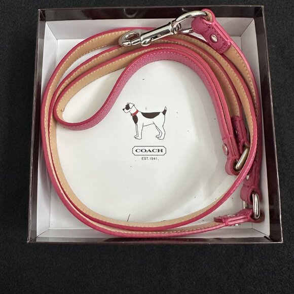 Pink Coach Dog Collar and Leash - Picture 8 of 11